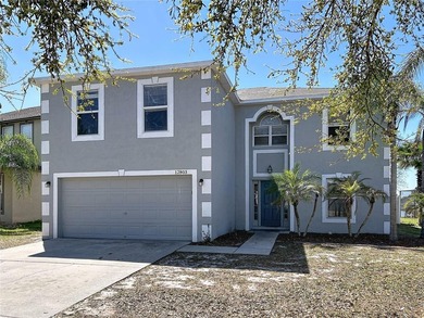 Investor special with incredible upside! This 4-bedroom, 2 - photo 3