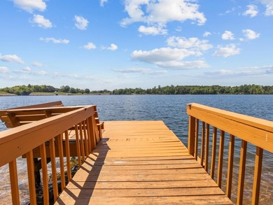 Tucked along the shores of Lake Robinson, this beautifully - photo 43