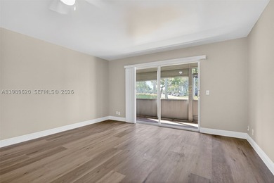Newly installed on May 2026 impact windows!!!! Fully renovated - photo 8