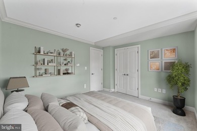 West-facing, 1-bedroom condo on the nineteenth floor of the - photo 12