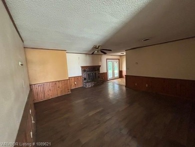 Nice tree shaded lot, oversized home offering living room and - photo 6