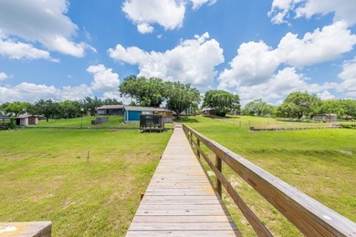 IT'S ALWAYS LAKE TIME AT THIS INCREDIBLE WATERFRONT RETREAT ON - photo 31