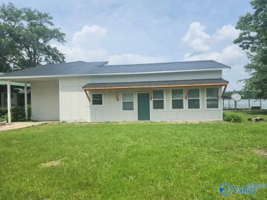Lake Home For Sale in Centre, Alabama