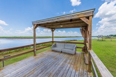 IT'S ALWAYS LAKE TIME AT THIS INCREDIBLE WATERFRONT RETREAT ON - photo 32