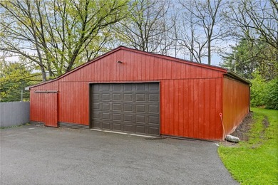 Set on 3 fully fenced acres with breathtaking year-round lake - photo 37