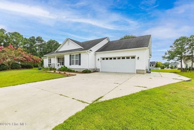 Welcome to easy coastal living in Eastman Creek Landing! This - photo 1