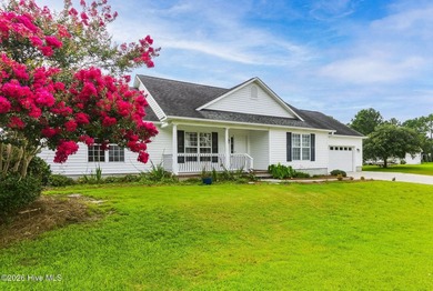 Welcome to easy coastal living in Eastman Creek Landing! This - photo 3