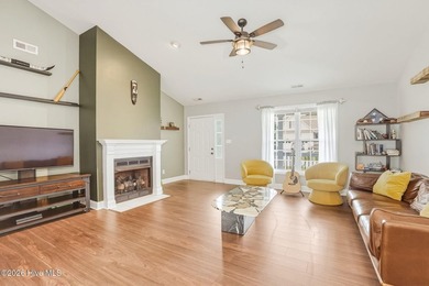 Welcome to easy coastal living in Eastman Creek Landing! This - photo 8
