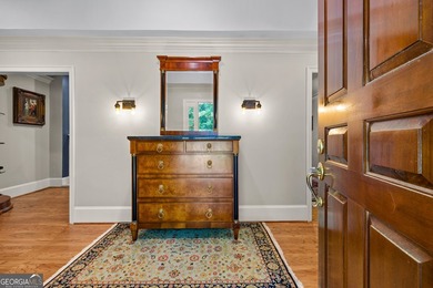 Exceptional custom lakefront home situated on 1.93 private acres - photo 10