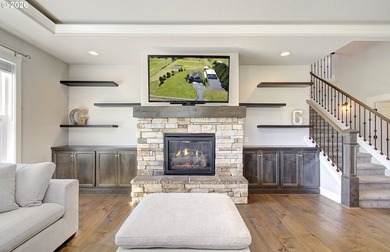 Custom home with something for everyone. As you enter the gated - photo 12