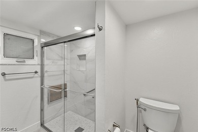 Move-in ready! Beautifully updated 3-bedroom, 2-bath home in one - photo 15