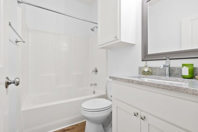 Charming 3 Bedroom, 2 Bath residence backing to Tule Park - photo 19