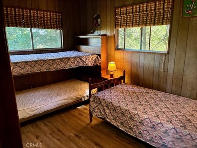 Nestled among the pines of Crestline, this charming mountain - photo 21