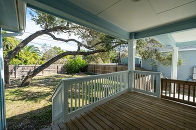 Charming 3 Bedroom, 2 Bath residence backing to Tule Park - photo 21