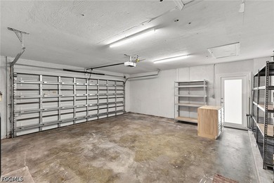 Move-in ready! Beautifully updated 3-bedroom, 2-bath home in one - photo 30