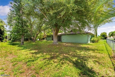 Move-in ready! Beautifully updated 3-bedroom, 2-bath home in one - photo 34