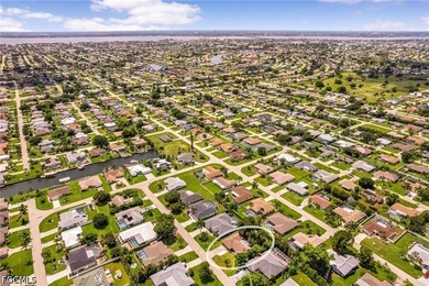 Move-in ready! Beautifully updated 3-bedroom, 2-bath home in one - photo 38