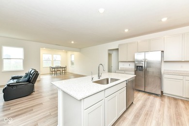 Welcome to this stunning 6-bedroom, 3.5-bath home-you truly have - photo 2