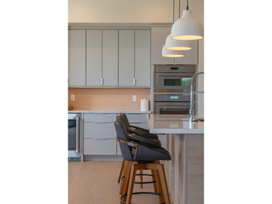 North Shore paradise. Brand New Construction 5 bdr/ 5 bath with - photo 23