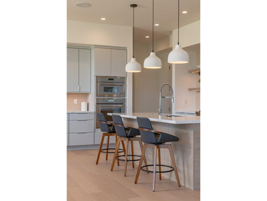 North Shore paradise. Brand New Construction 5 bdr/ 5 bath with - photo 24