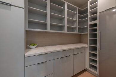North Shore paradise. Brand New Construction 5 bdr/ 5 bath with - photo 28