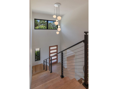 North Shore paradise. Brand New Construction 5 bdr/ 5 bath with - photo 31