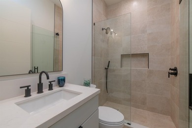 North Shore paradise. Brand New Construction 5 bdr/ 5 bath with - photo 38