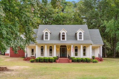 Lake Home For Sale in Olive Branch, Mississippi