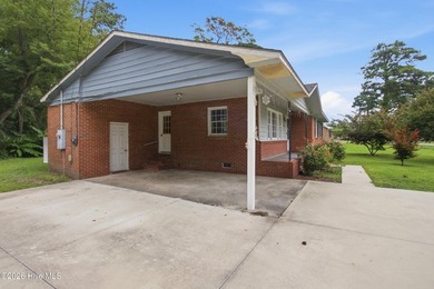 Welcome to 3020 Madison Avenue! Situated on a 0.34-acre parcel - photo 3