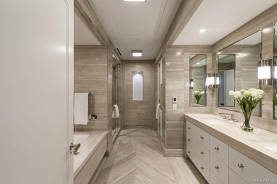 Turnkey 4-Bedroom Residence in a Boutique Upper East Side - photo 6