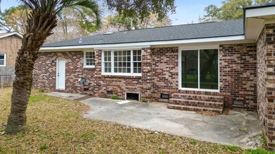 Welcome home to Evanston Estates -- a hidden gem in North - photo 28