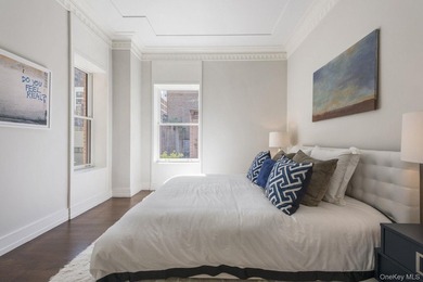 Turnkey 4-Bedroom Residence in a Boutique Upper East Side - photo 10