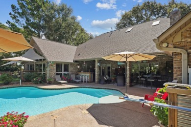 Resort Living At Lake Palestine! - Lake Home For Sale in Frankston, Texas