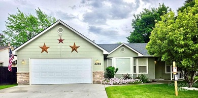 Turnkey single-level home in desirable West Boise location. This - photo 2