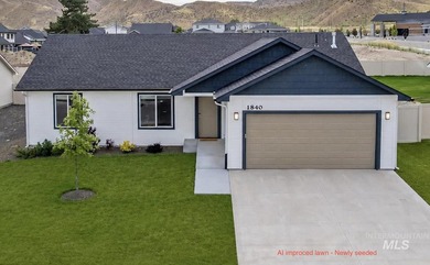 Welcome home to this better-than-new, thoughtfully designed - photo 2