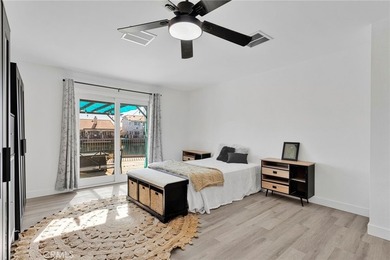 5 beds ** 2076 sq ft ** Fully Renovated **OWNED SOLAR *** that - photo 12