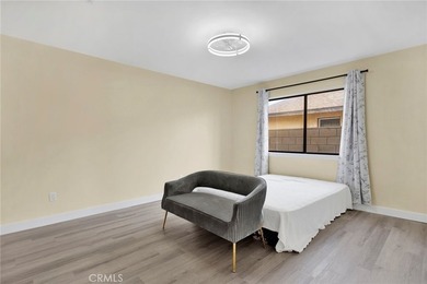 5 beds ** 2076 sq ft ** Fully Renovated **OWNED SOLAR *** that - photo 21