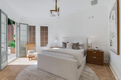 Italianate grandeur and modern design are one at this - photo 28