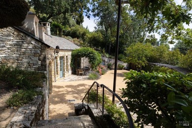 Italianate grandeur and modern design are one at this - photo 43