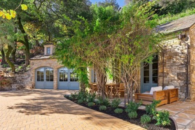 Italianate grandeur and modern design are one at this - photo 45