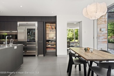 Thoughtfully redesigned by acclaimed architects Rowland & - photo 7