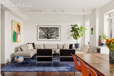 Mint Condition Four-Bedroom Residence with a Terrace Overlooking - photo 4