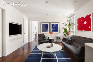 Mint Condition Four-Bedroom Residence with a Terrace Overlooking - photo 9