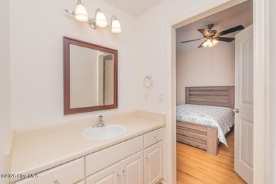 Stunning lakefront home in desirable Modoc Shores with a NEW - photo 32