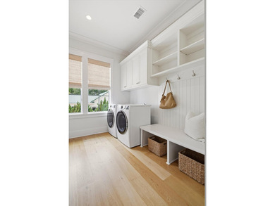 Welcome to an exceptional, newly built residence in the heart of - photo 43