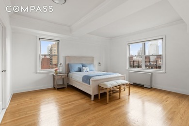 Luxurious 4 Bedroom with City Views Rarely available, this - photo 7