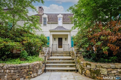Privately sited in the heart of Greenfield Hill, this updated - photo 3