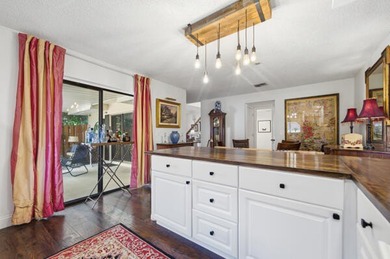 Discover this charming 2-bedroom, 2.5-bathroom condominium - photo 12