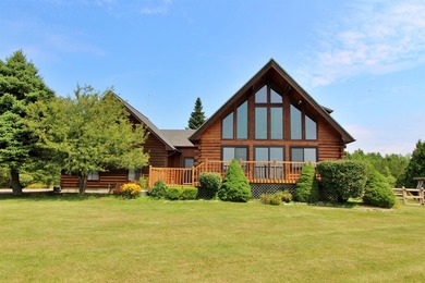 Discover a one-of-a-kind Champlain Islands retreat where privacy - photo 6
