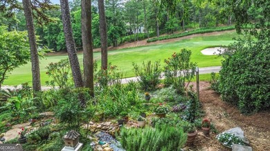 Located at the green of the 14th hole of the prestigious - photo 9